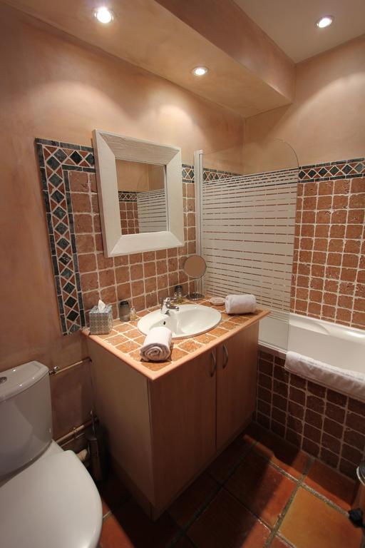Gasthaus La Bastide Saint Anne Zimmer foto